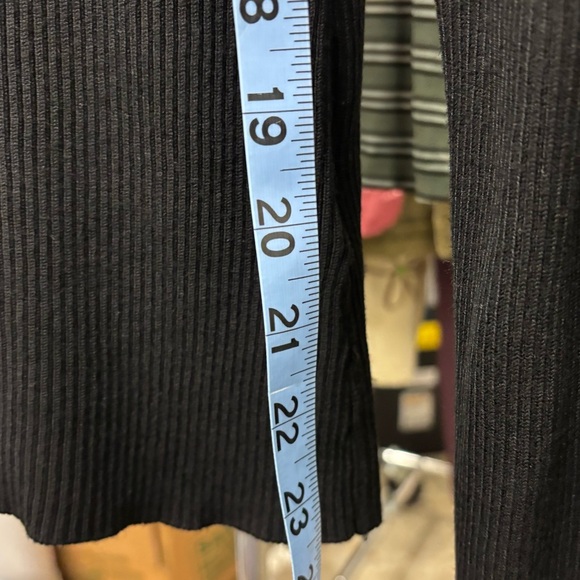 y2k GUESS full zip, black, stretchy hoodie. Medium - Picture 6 of 9